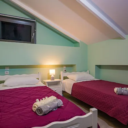 Vizantida Maisonette, By Tk Premium