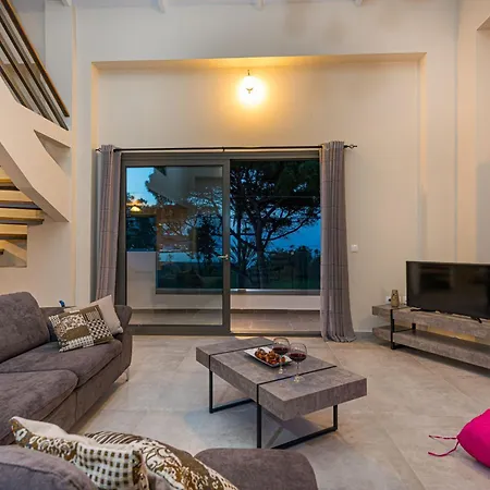 Apartment Vizantida Maisonette, By Tk Premium *