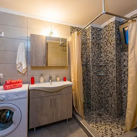 Vizantida Maisonette, By Tk Management Apartment