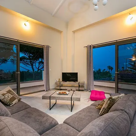 Vizantida Maisonette, By Tk Management